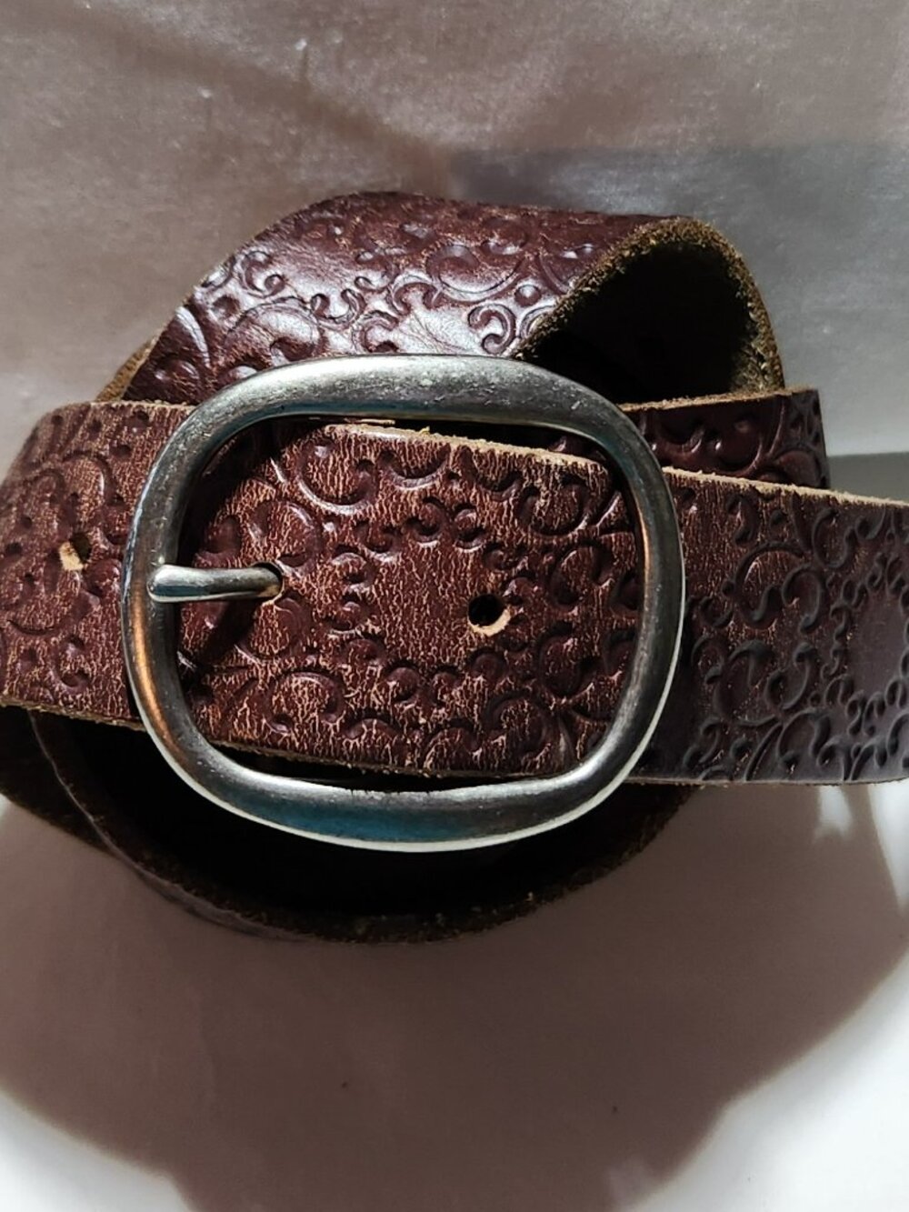 Aeropostale men's leather belt embossed sz M brown GUC
